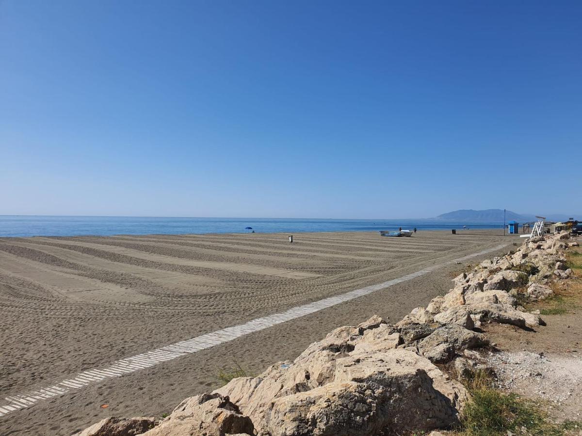 Boutique Apartment Near The Beach, 1 Gbps Wi-Fi Malaga Luaran gambar