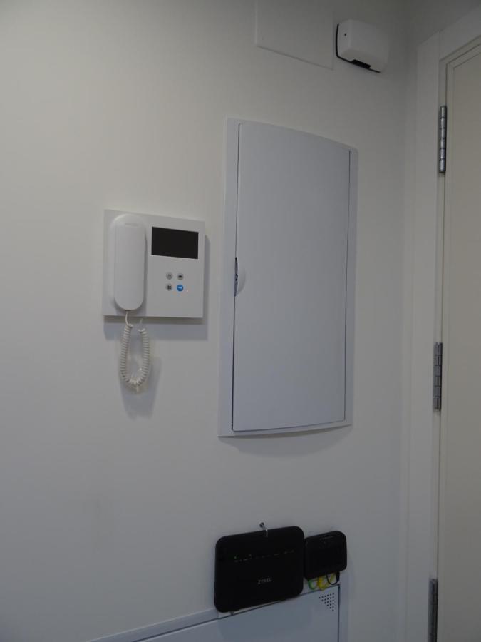 Boutique Apartment Near The Beach, 1 Gbps Wi-Fi Malaga Luaran gambar