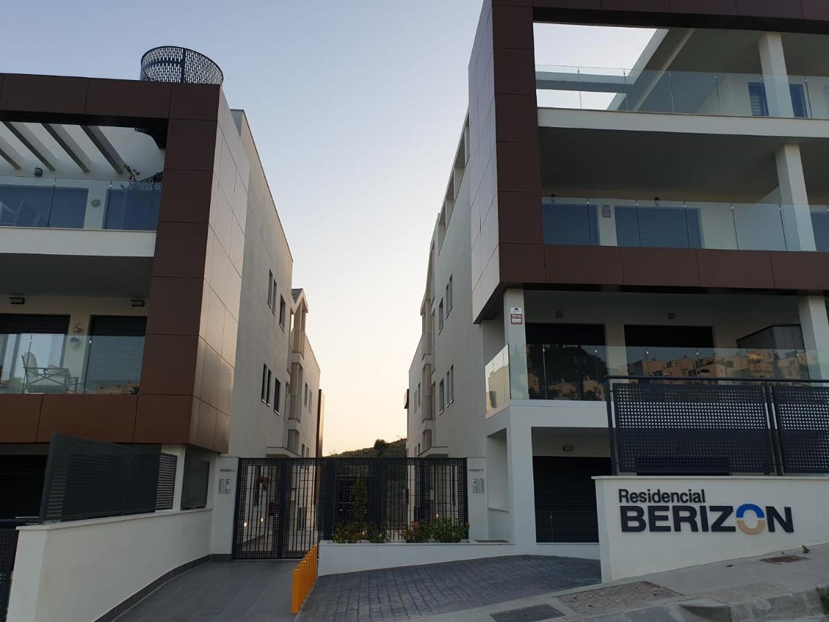 Boutique Apartment Near The Beach, 1 Gbps Wi-Fi Malaga Luaran gambar