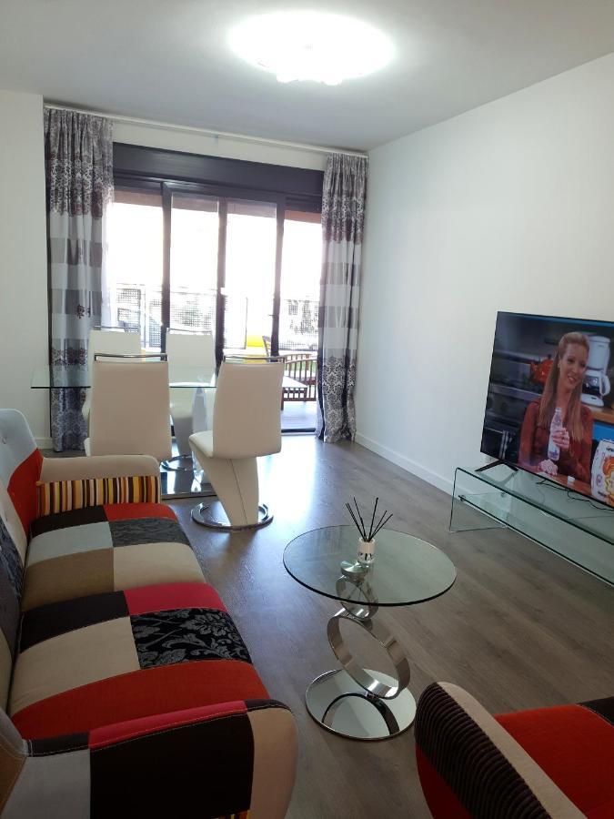 Boutique Apartment Near The Beach, 1 Gbps Wi-Fi Malaga Luaran gambar