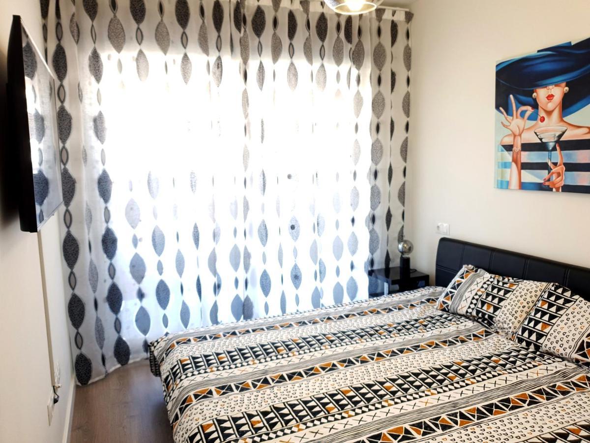 Boutique Apartment Near The Beach, 1 Gbps Wi-Fi Malaga Luaran gambar