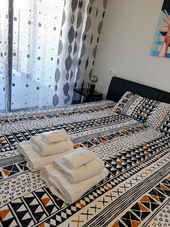 Boutique Apartment Near The Beach, 1 Gbps Wi-Fi Malaga Luaran gambar